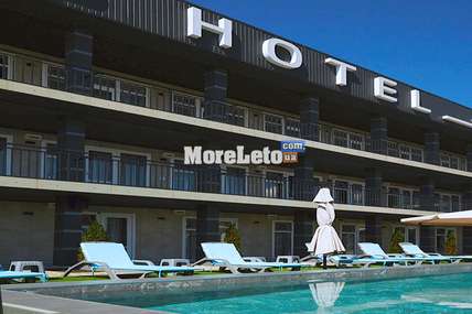 VIP Hotel с бассейном